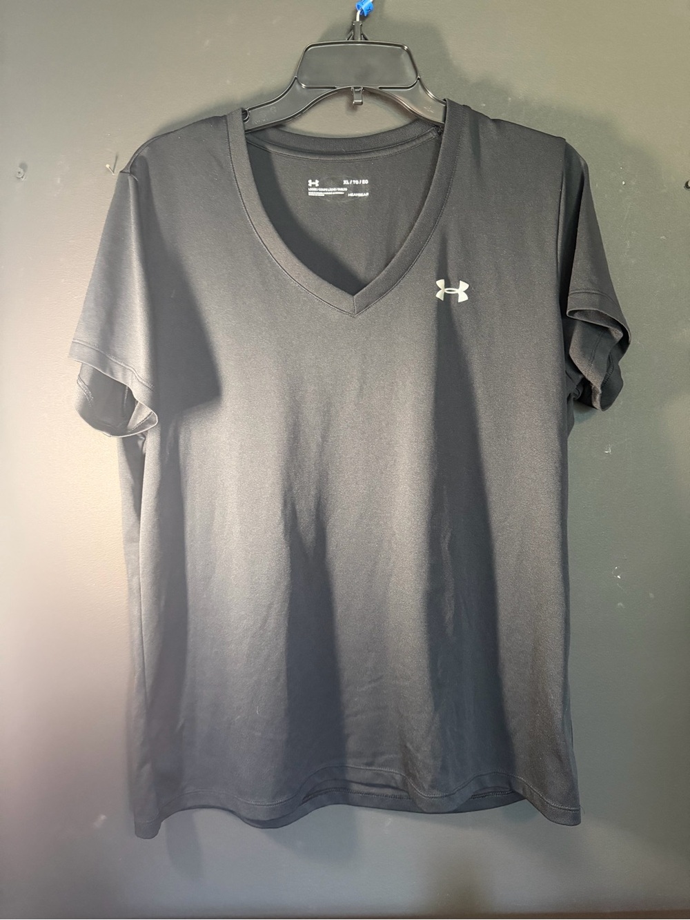 Under Armour Women’s Heatgear Loose Fit Top.